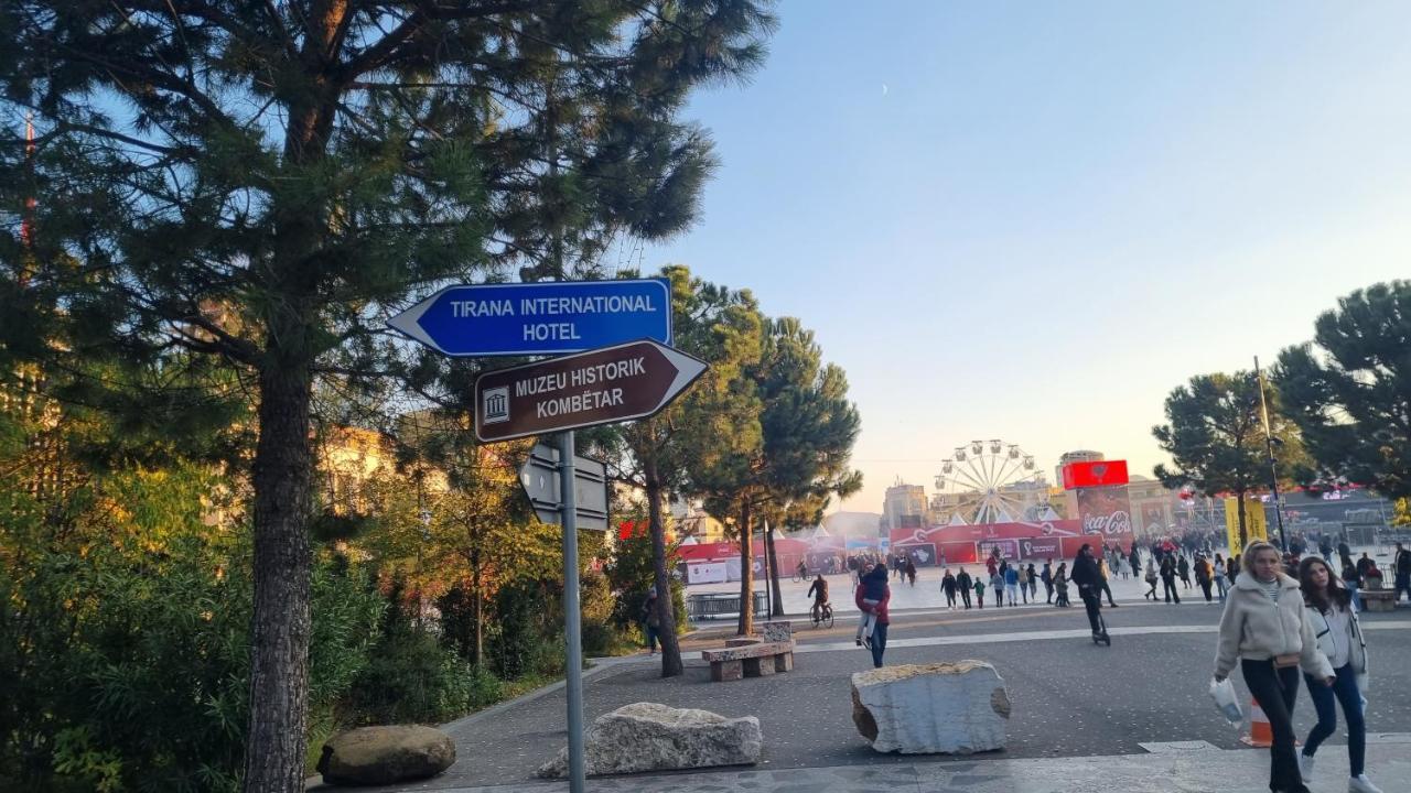 Tirana Inn Hotel エクステリア 写真