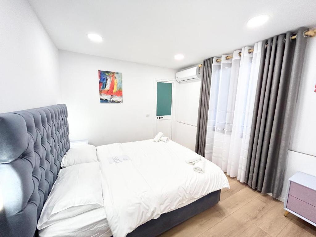 Tirana Inn Hotel エクステリア 写真