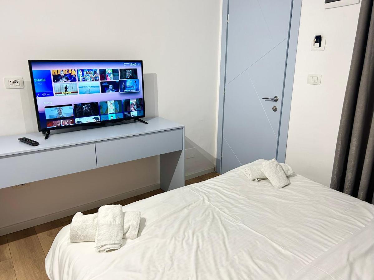 Tirana Inn Hotel エクステリア 写真