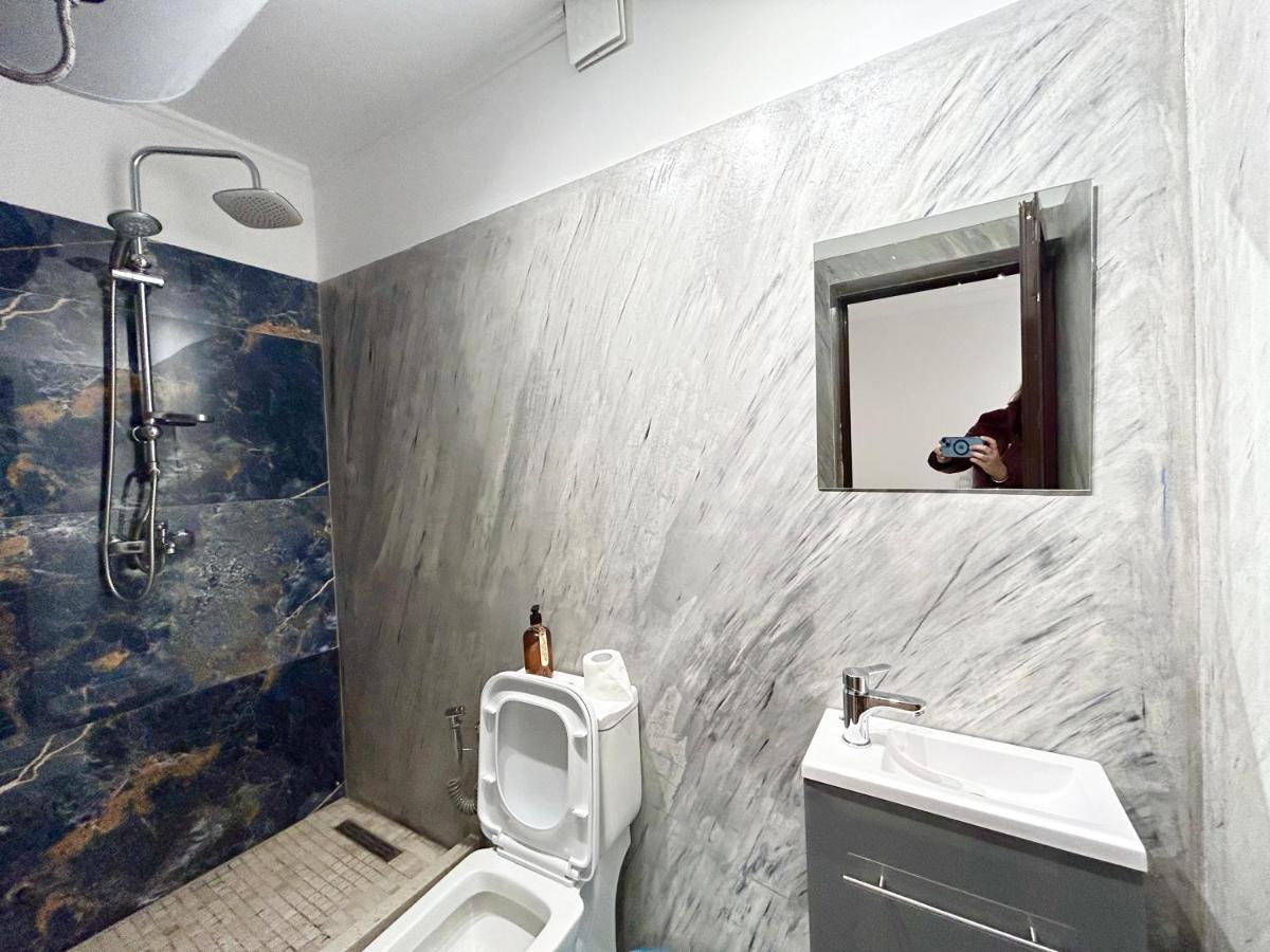Tirana Inn Hotel エクステリア 写真
