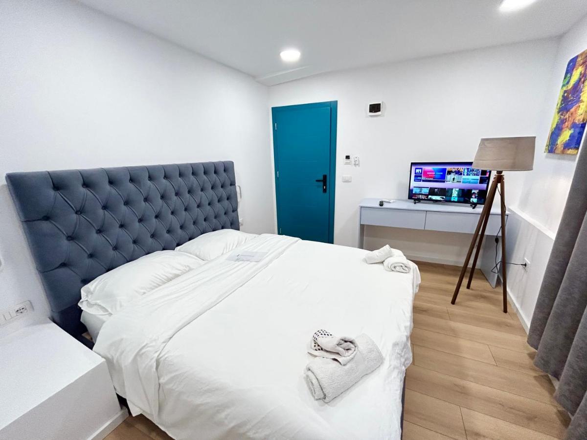 Tirana Inn Hotel エクステリア 写真