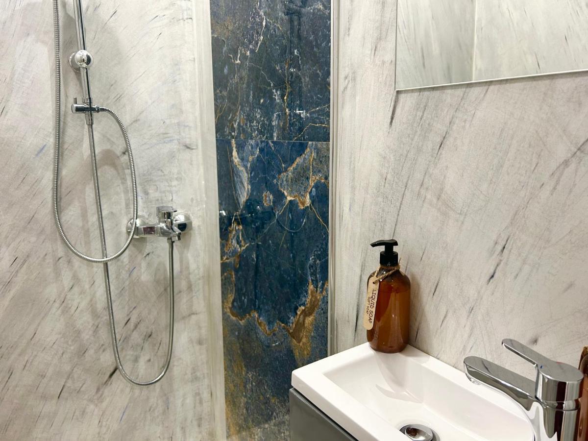Tirana Inn Hotel エクステリア 写真
