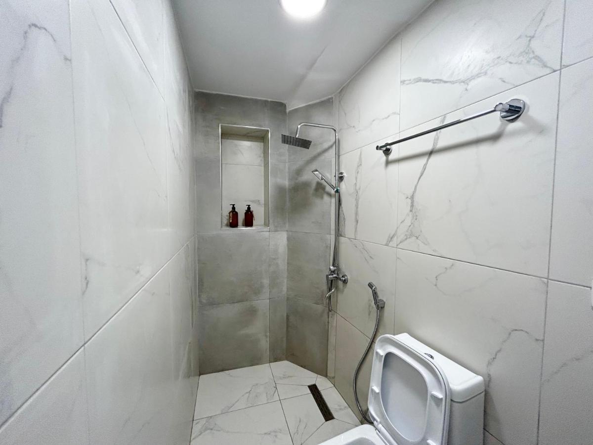 Tirana Inn Hotel エクステリア 写真
