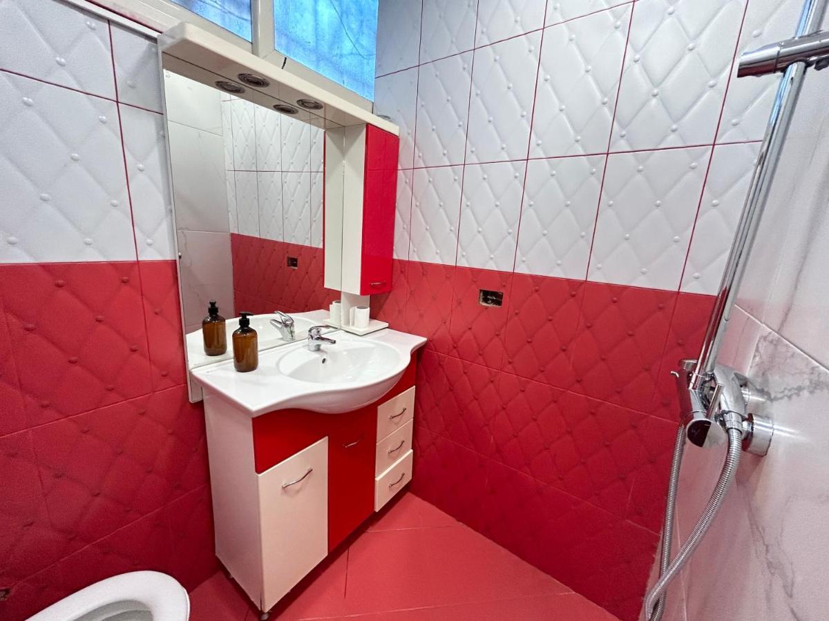 Tirana Inn Hotel エクステリア 写真
